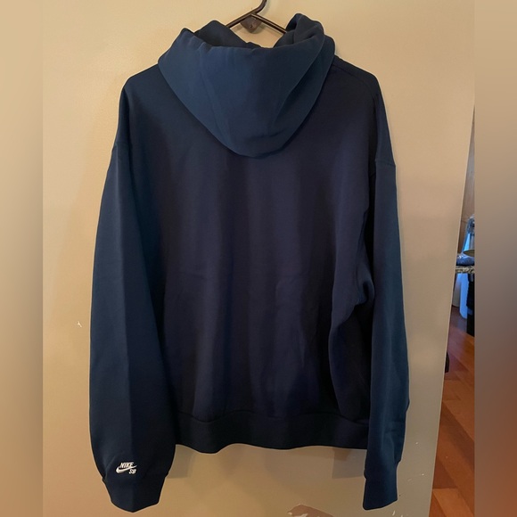Nike SB navy blue sweatshirt with blue cherry - Picture 3 of 4